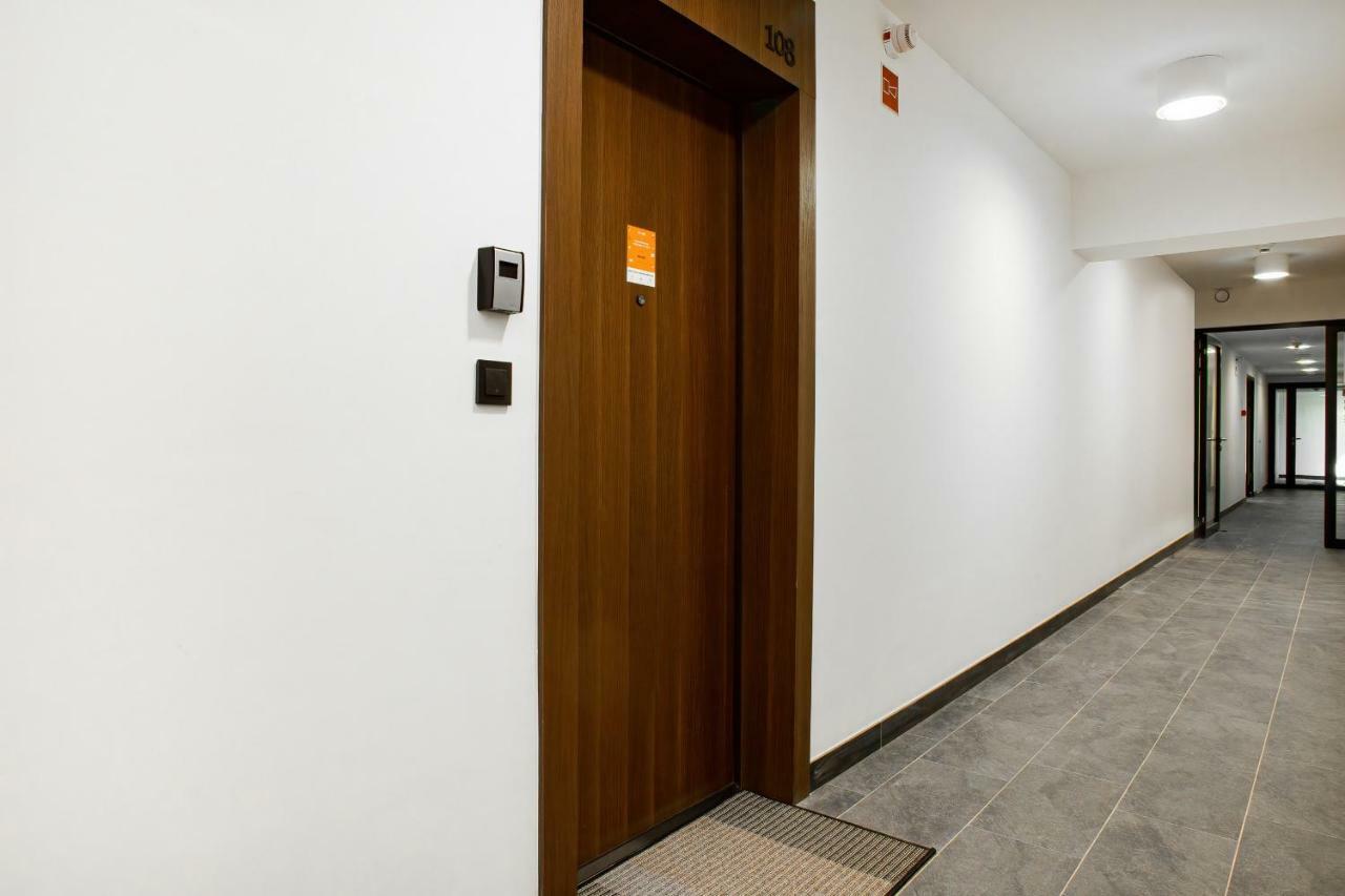 Apartment Walonska With Free Parking Wroclaw By Noclegi Renters Экстерьер фото